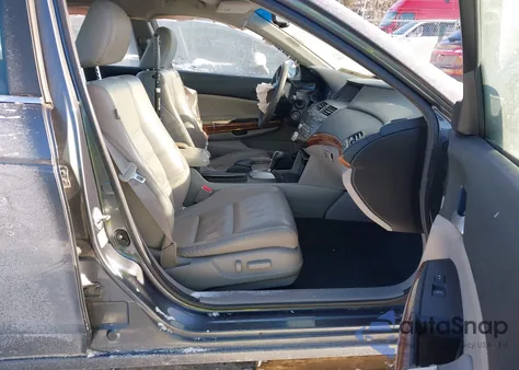 2011 Honda Accord 2.4 Ex-L из США, поврежденный, VIN 1HGCP2F83BA092379